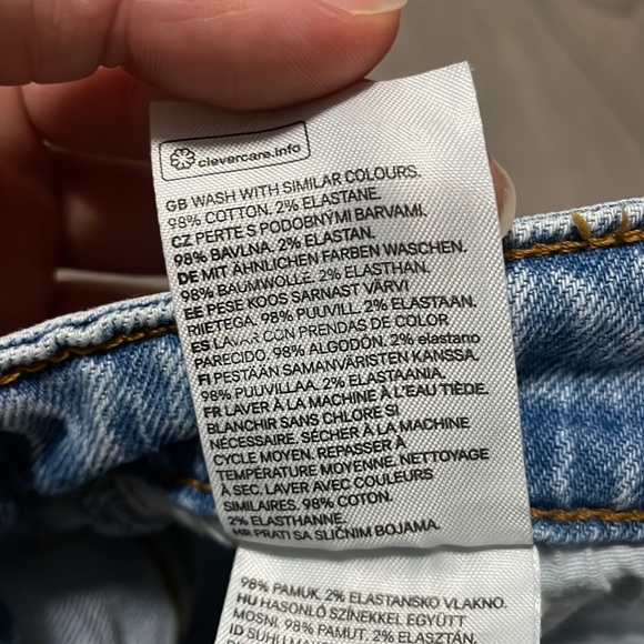 H&M high-waisted mom jean shorts - Picture 7 of 9